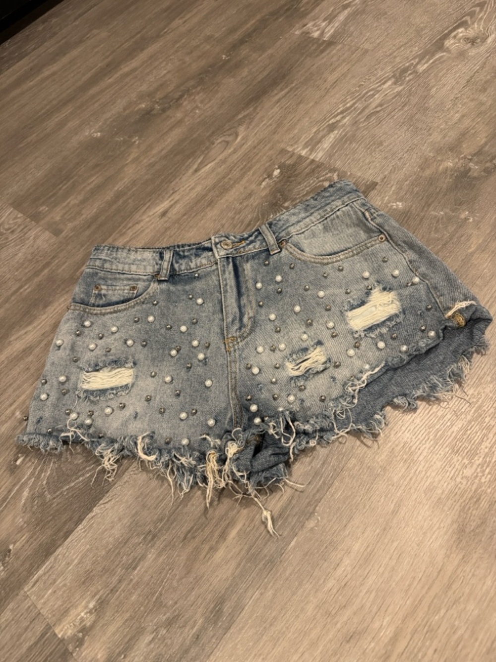 Women’s embellished jean shorts